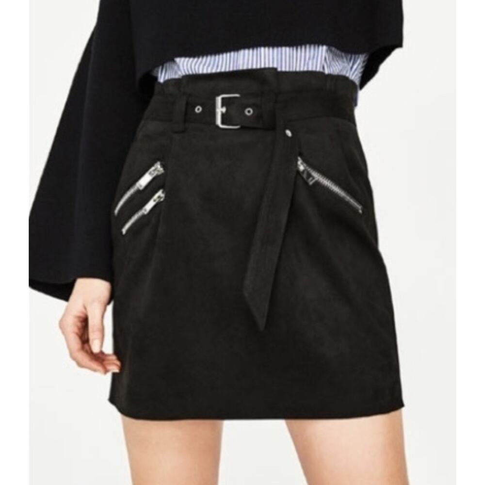 ZARA Basic Black Faux Suede Belted Mini Skirt Zipper Accents Back Zip Sz Small